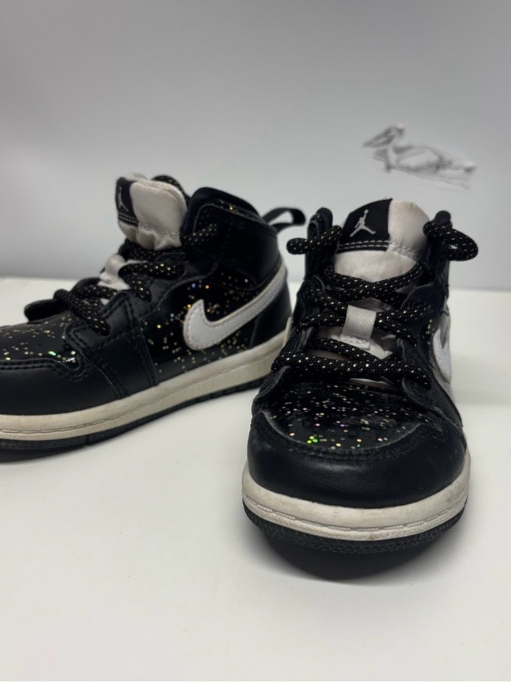 Air Jordan 1 Mid SE (TD)
"Black Glitter" size 8C style
AV5172-001